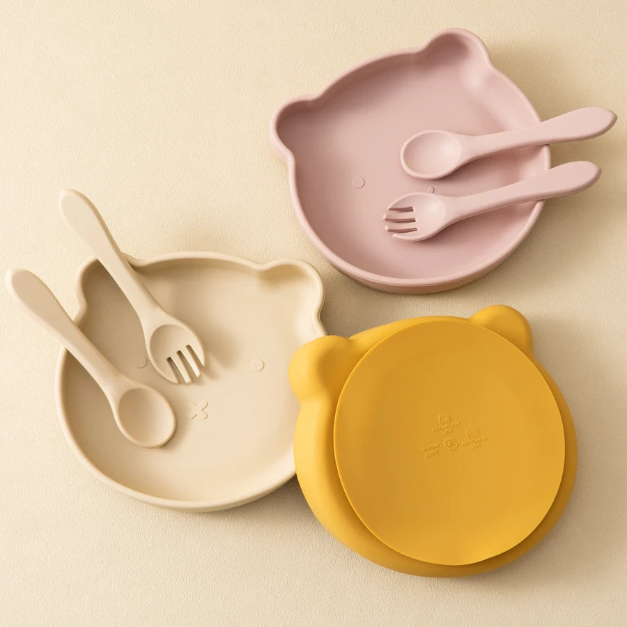 Vajilla para niños o bebé de silicona, plato con ventosa de succión sin BPA's, cuchara y tenedor.