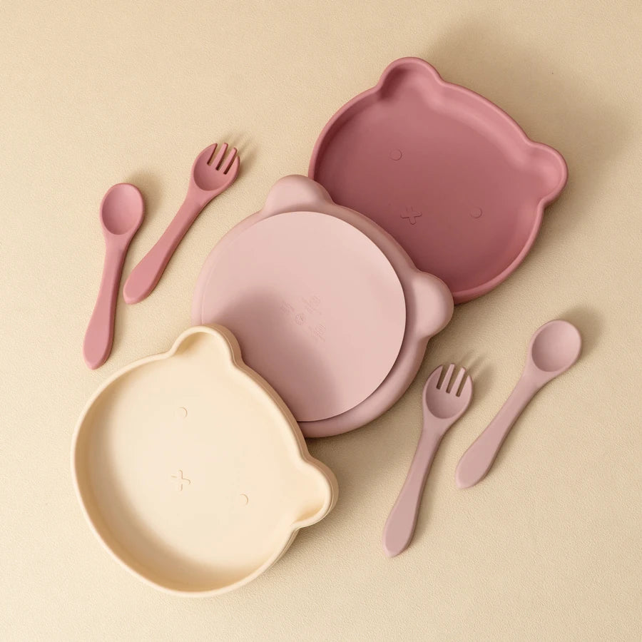 Vajilla para niños o bebé de silicona, plato con ventosa de succión sin BPA's, cuchara y tenedor.