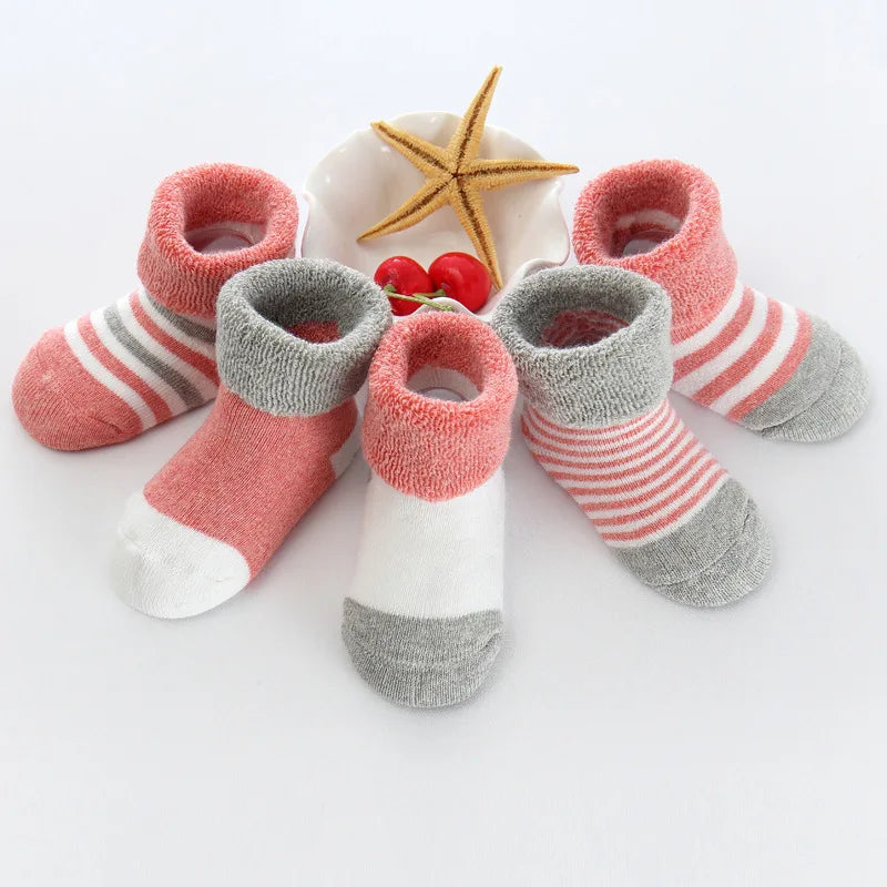 Pack 5 Pares de Calcetines de Felpa: Súper Cálidos para Bebés (0-24M)