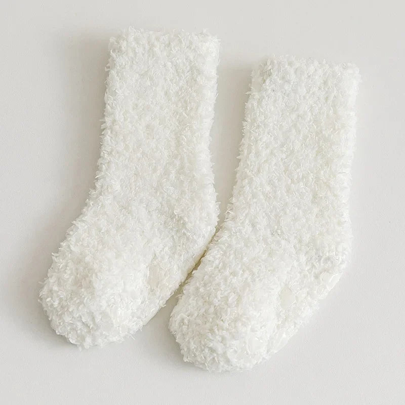 Calcetines Antideslizantes de Lana Coral - Calidez Premium para Bebés y Niños (0-5 Años)