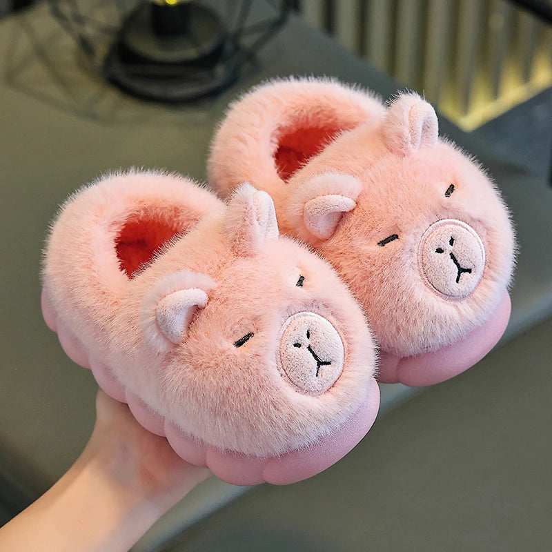 Pantuflas de Capibara Suaves: Comodidad y Estilo en Casa (2T+)