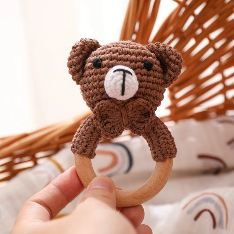 Sonaja/Mordedora de animalitos y frutas tejidos a Crochet | Anillo de Madera Natural o Silicona