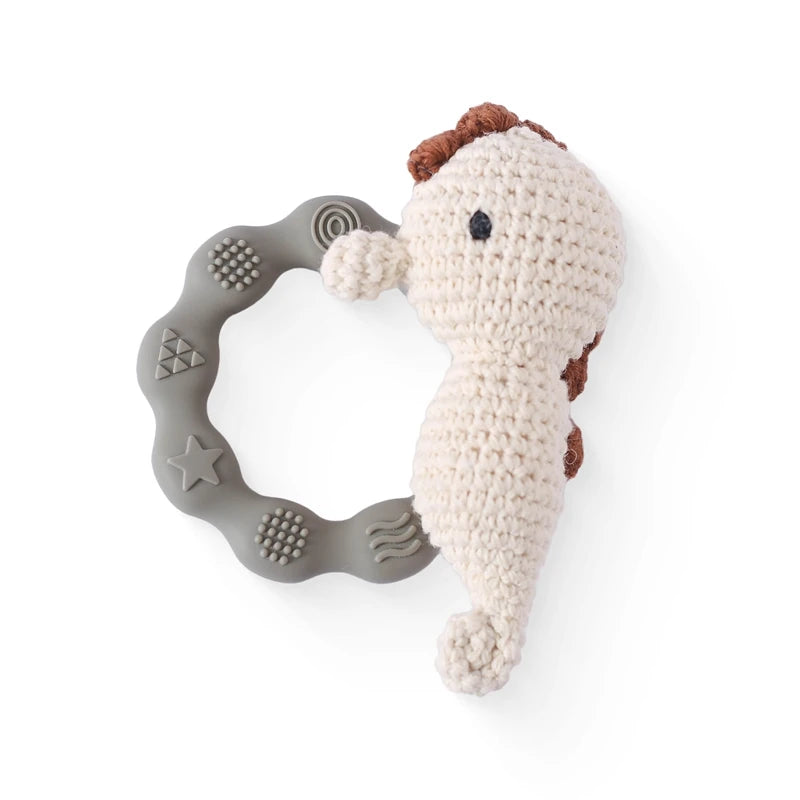 Sonaja/Mordedora de animalitos y frutas tejidos a Crochet | Anillo de Madera Natural o Silicona