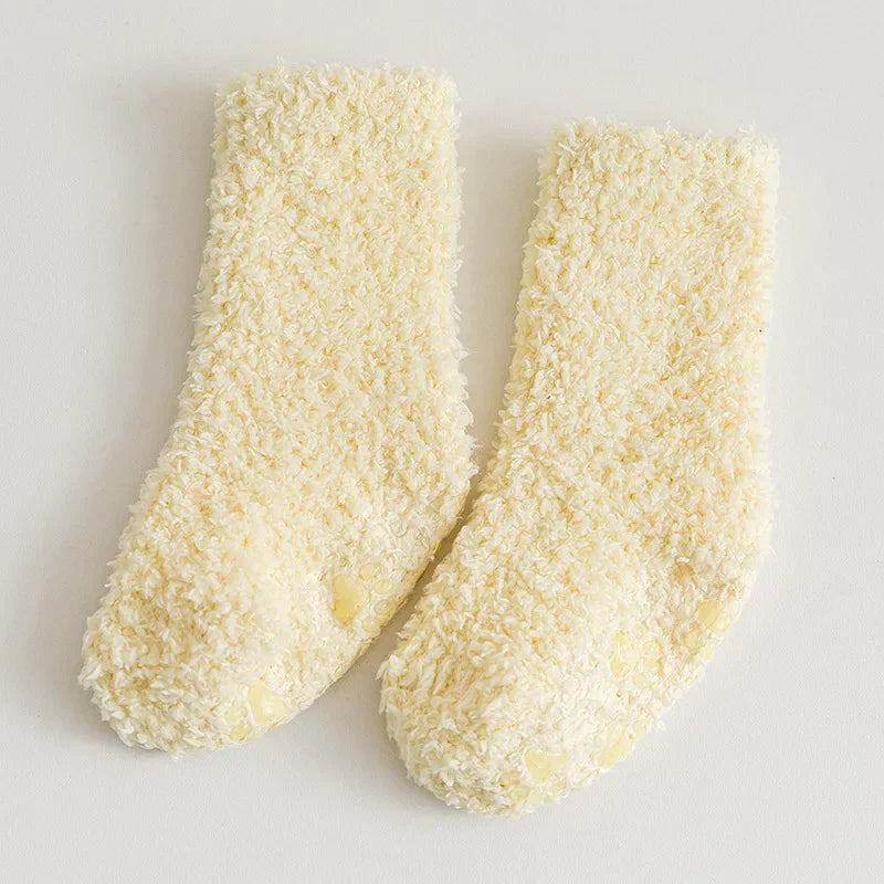 Calcetines Antideslizantes de Lana Coral - Calidez Premium para Bebés y Niños (0-5 Años)