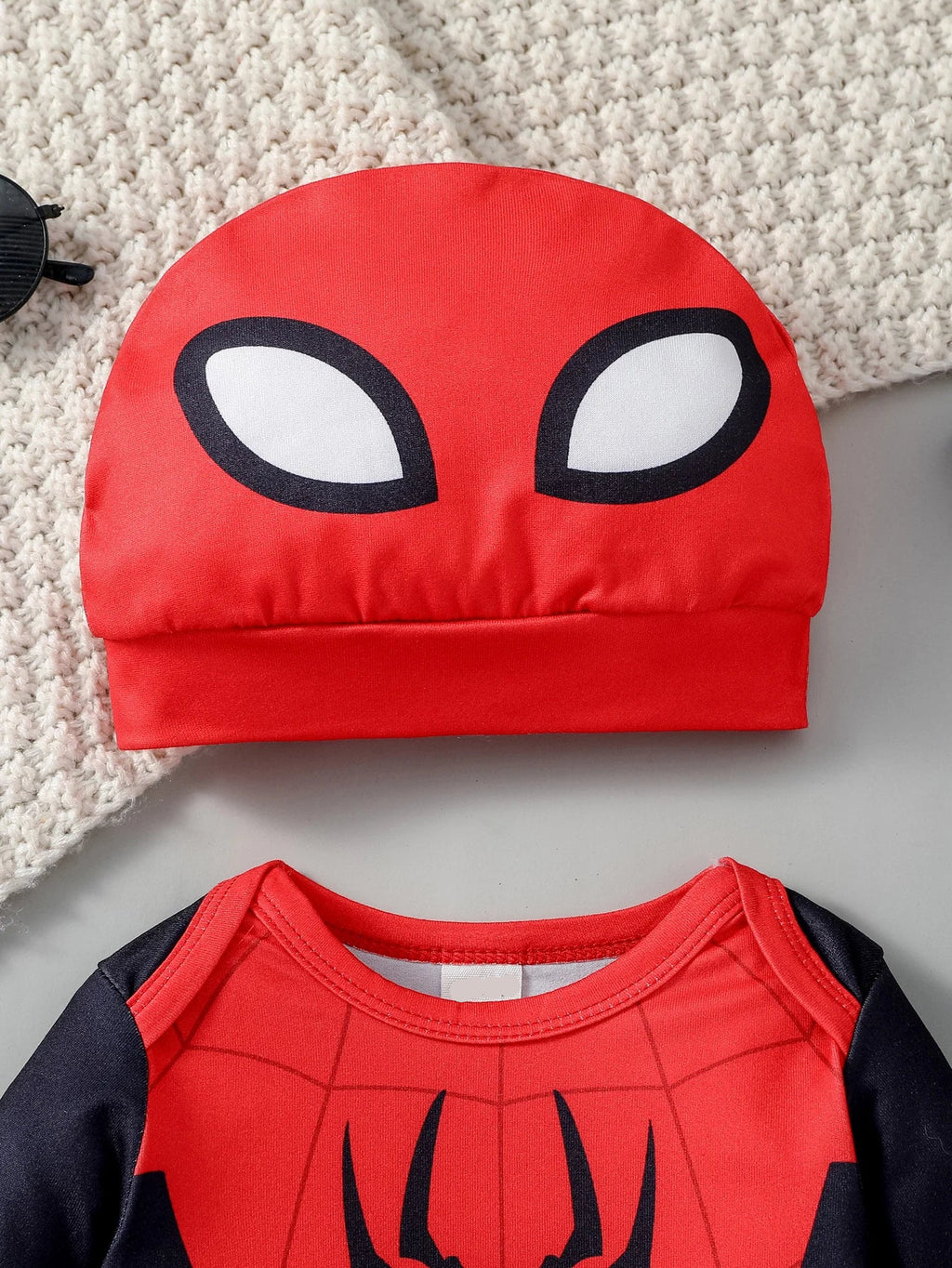 Conjunto "Cool Spider" Pañalero y Gorro(0-9M)
