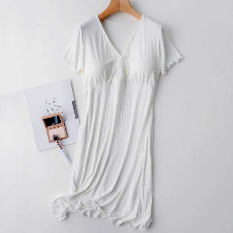 Camisón Modal de Lactancia: Elegancia y Confort Ajustable