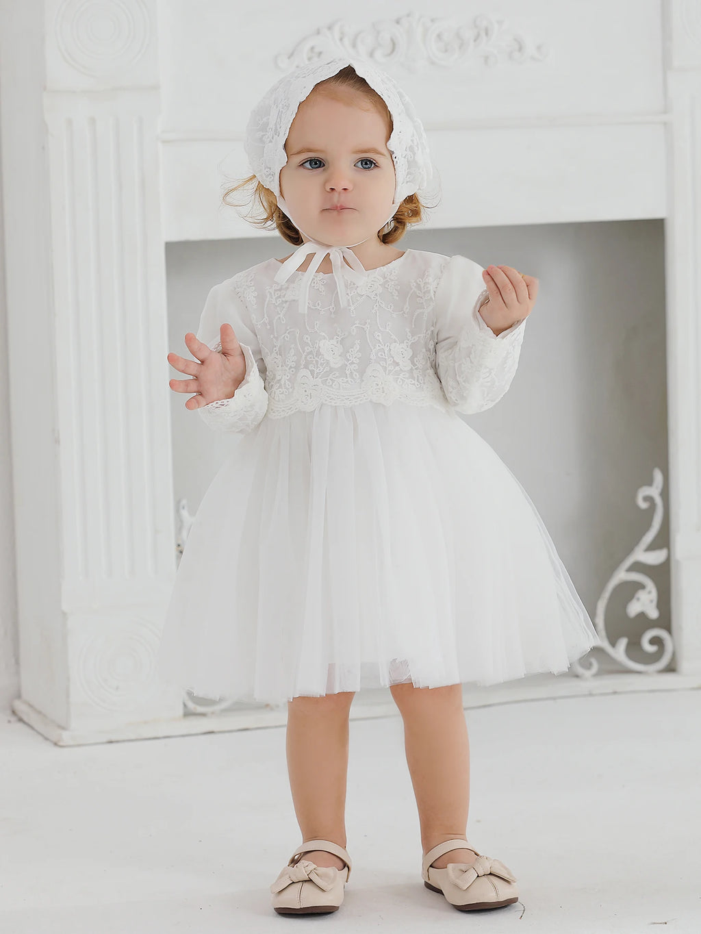Vestido Blanco de Bautizo para Bebé: Encaje, Manga Larga y Gorro (3-24M)