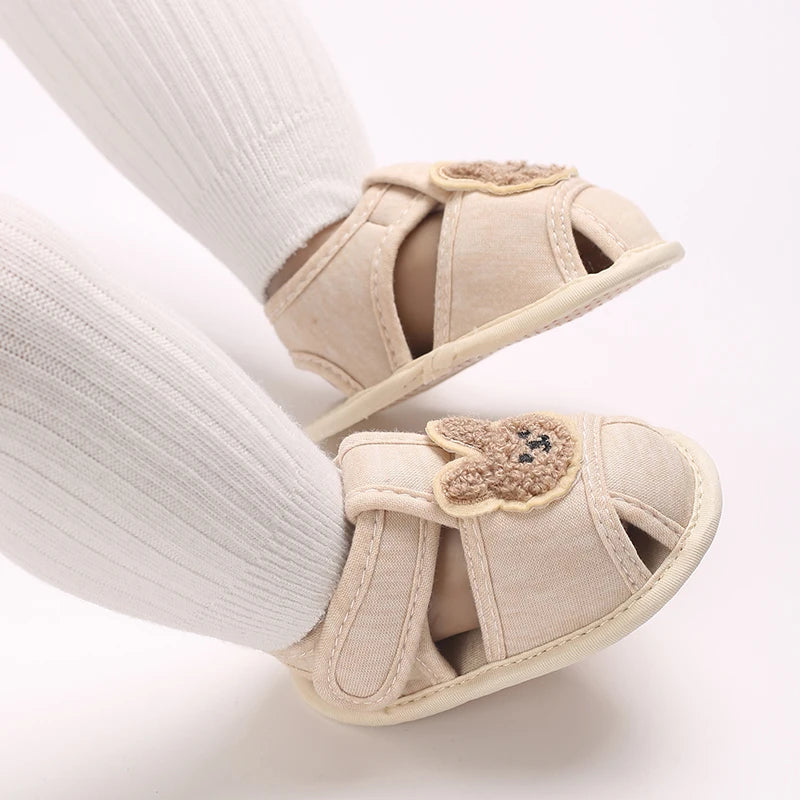 Sandalias para Bebé: Comodidad y Protección (0-18M)