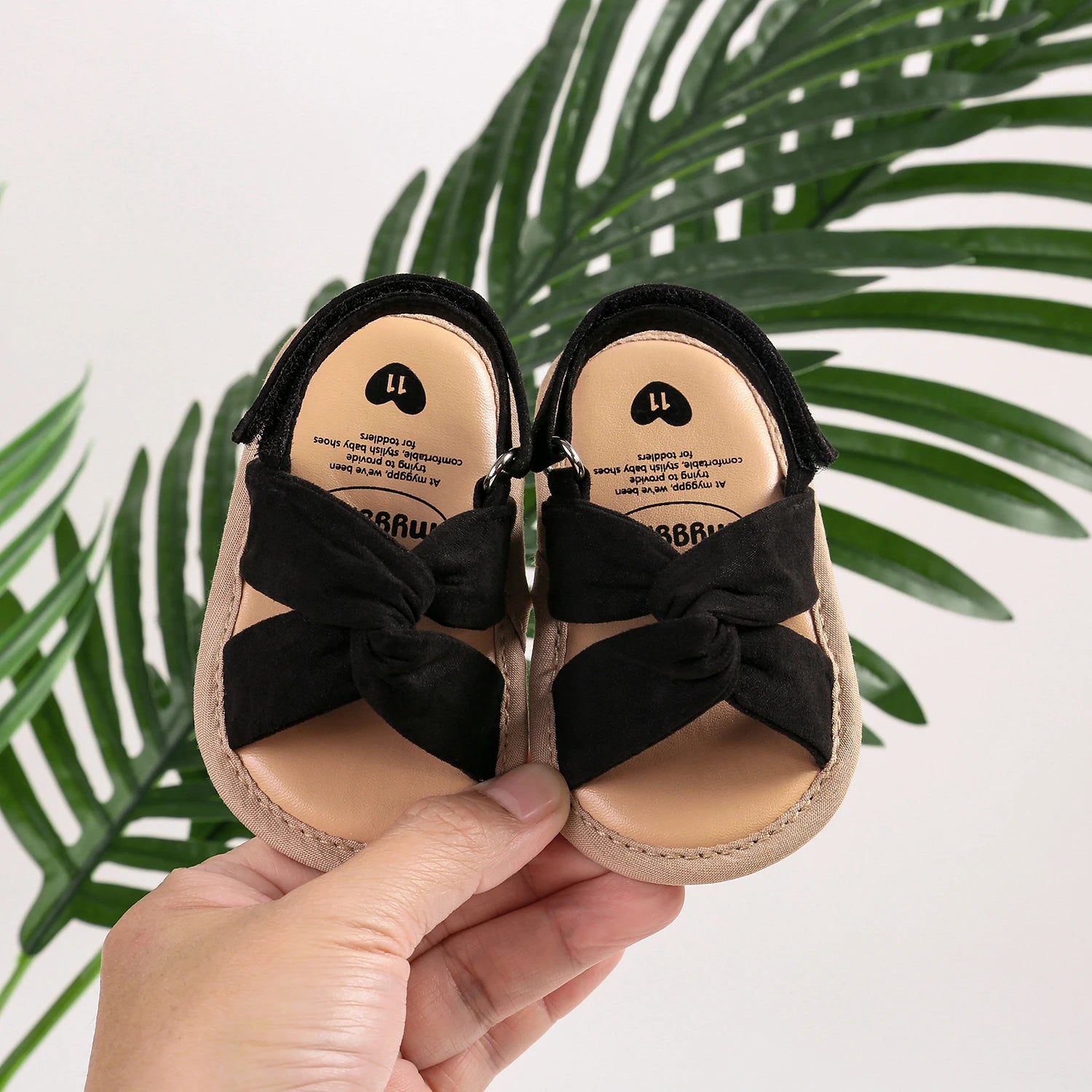 Sandalias con moño: Primeros Pasos y Estilo Veraniego (0-18M)
