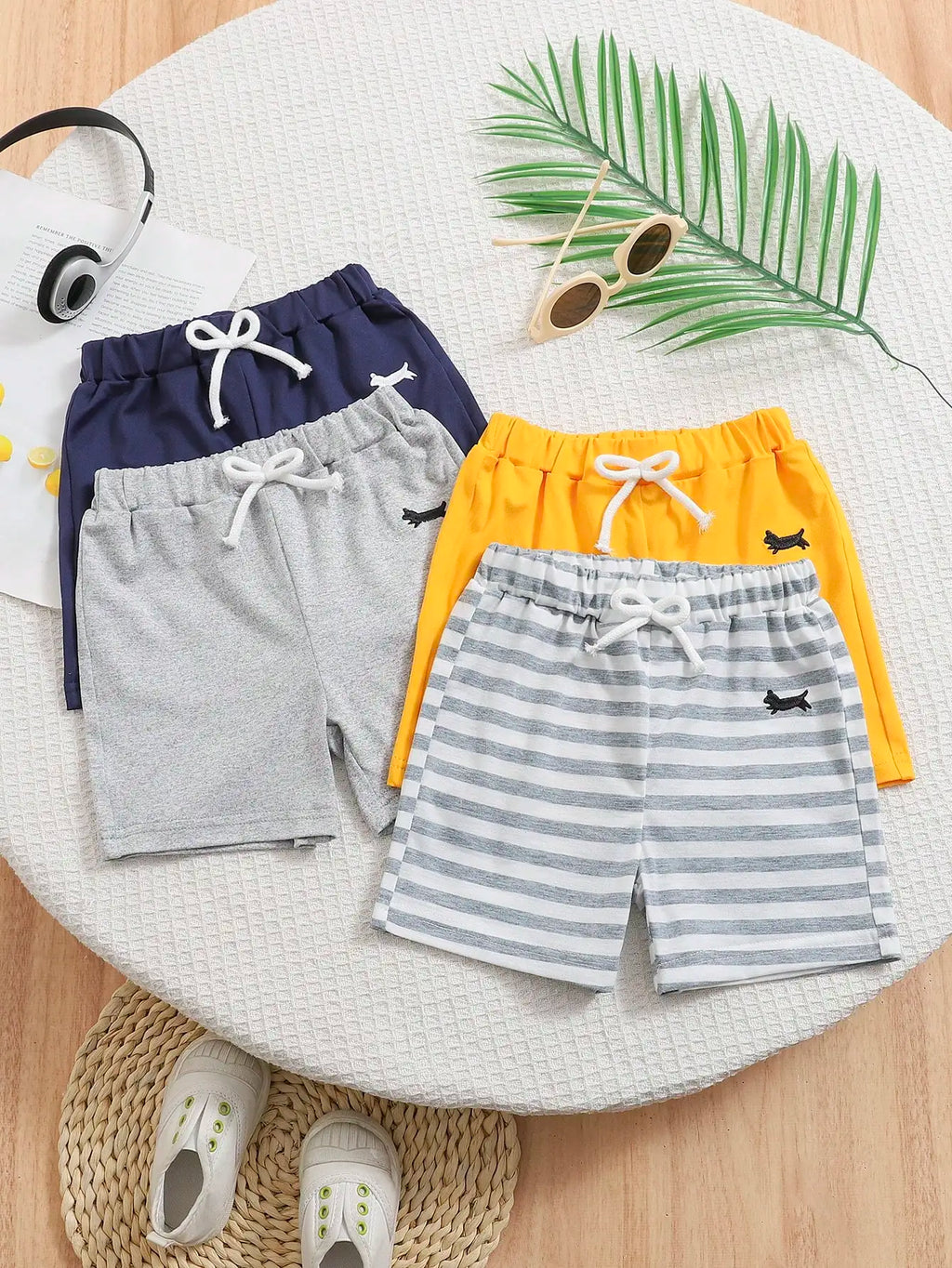 Set de 4 Shorts "Aventura de Verano" – Listos para la Diversión bajo el Sol (6M-3T)
