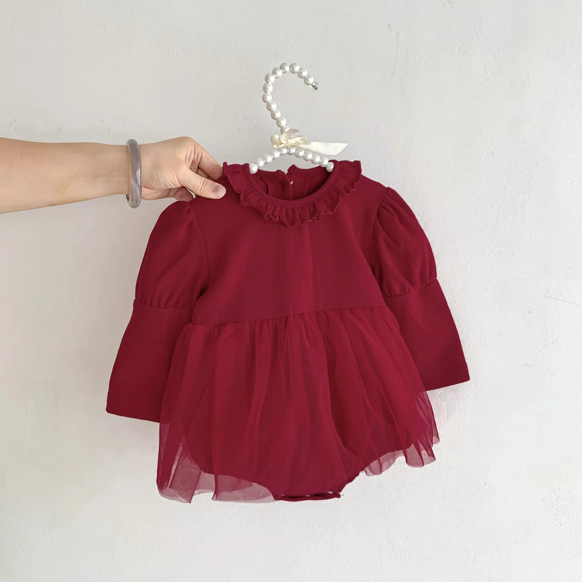Pañalero Vestido con Cuello de Pétalo (3-24M)