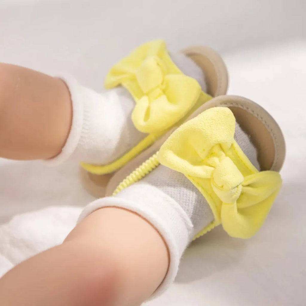 Sandalias con Moño: Comodidad y Estilo (0-18M)