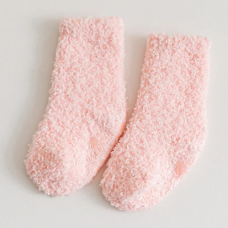 Calcetines Antideslizantes de Lana Coral - Calidez Premium para Bebés y Niños (0-5 Años)