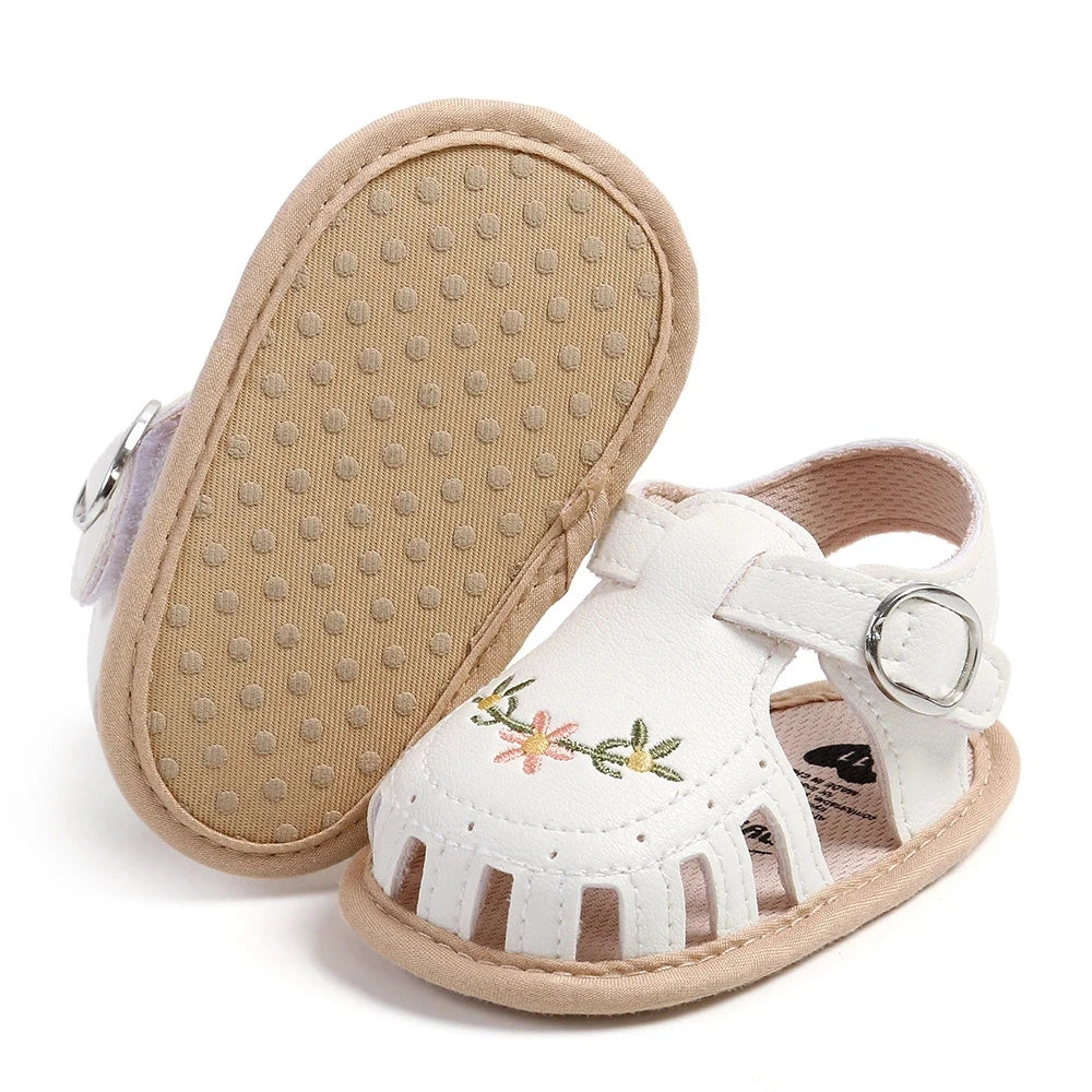 Sandalias Bordadas Florales: Elegancia de Verano (0-18M)