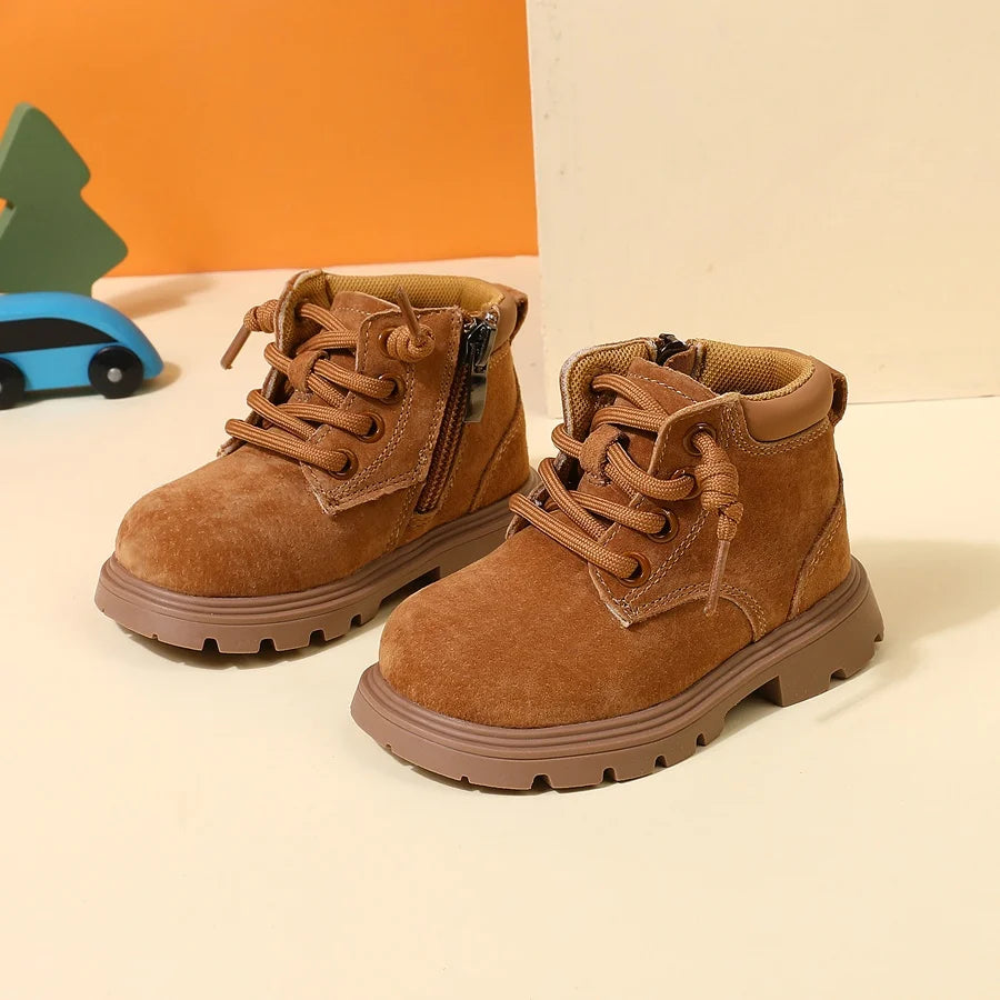 Botines de Piel "Aventura Otoñal" – Estilo y Seguridad (9M-4T)