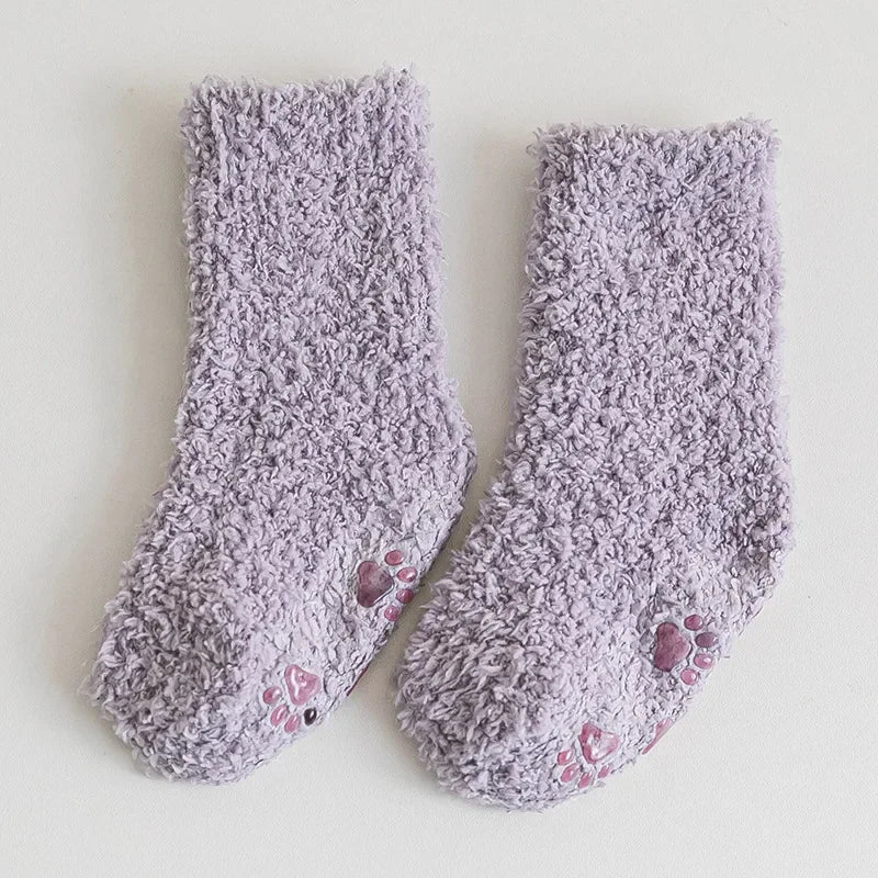 Calcetines Antideslizantes de Lana Coral - Calidez Premium para Bebés y Niños (0-5 Años)