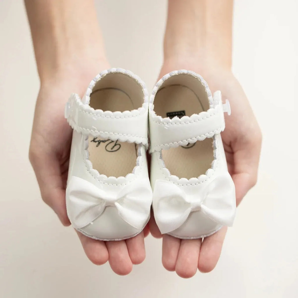 Zapatos Pre andantes con Moño: Clásico y Confort para Cuna (0-18M)
