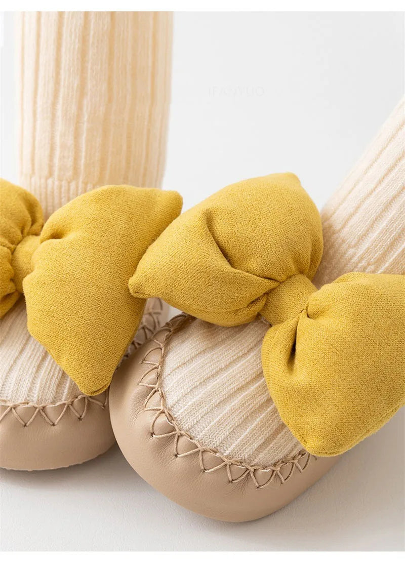 Calceta/Zapato Antideslizante con Moño (0-24M)