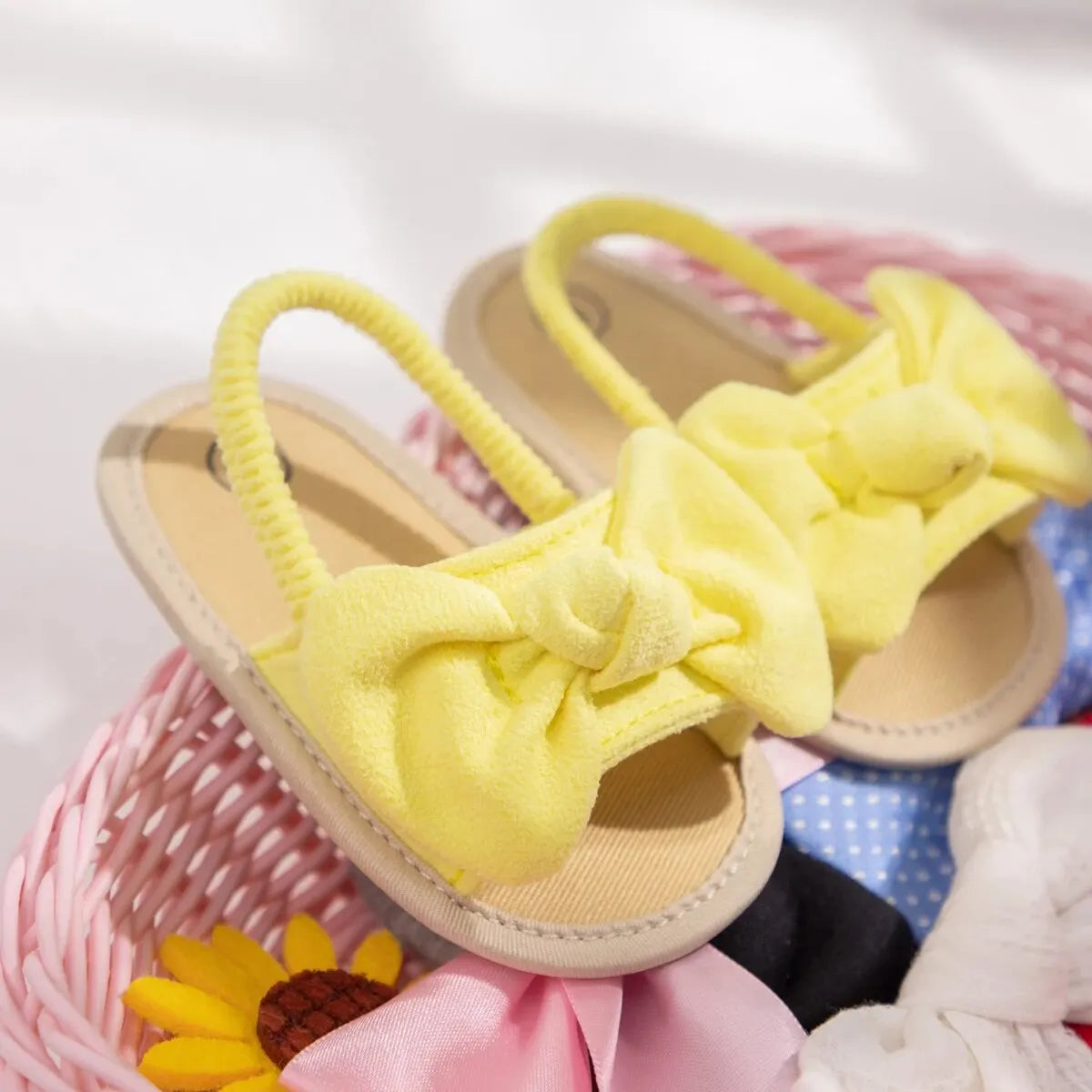 Sandalias con Moño: Comodidad y Estilo (0-18M)