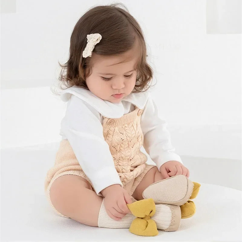 Calceta/Zapato Antideslizante con Moño (0-24M)