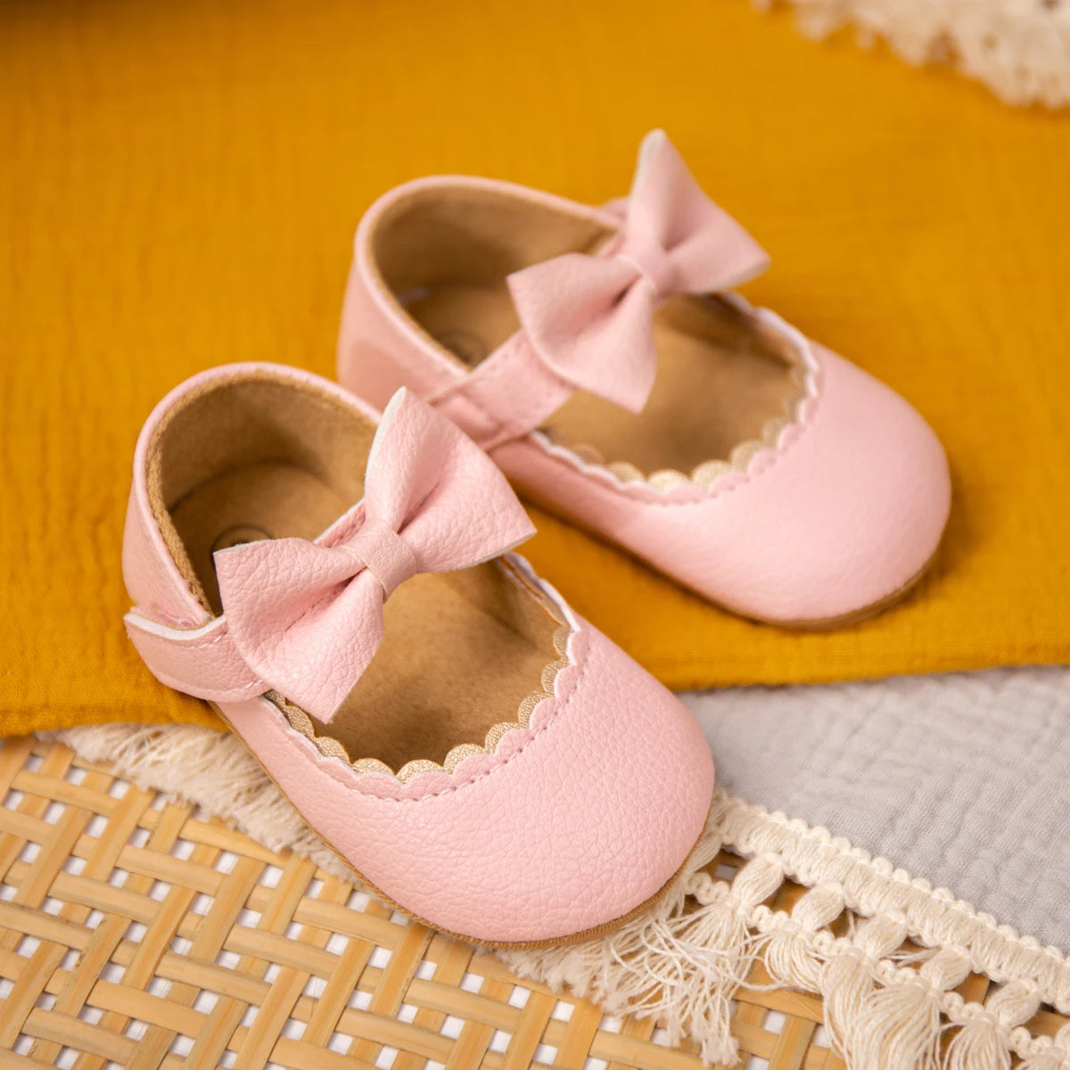 Zapatos Retro de Princesa con Moño - Suela Suave Antideslizante (0-18M)