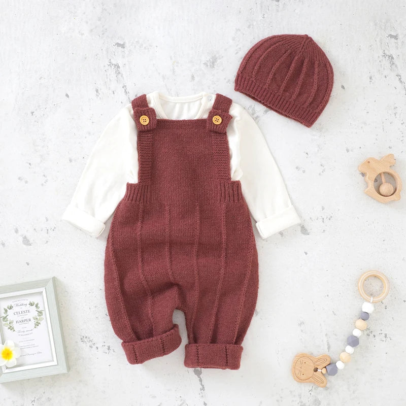 Mameluco de Punto Premium con Tirantes y Gorro (0-18M)